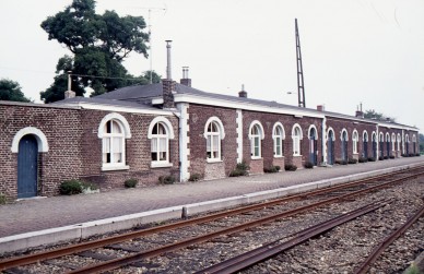 Lanaken - SNCB K04464-05 (1).jpg